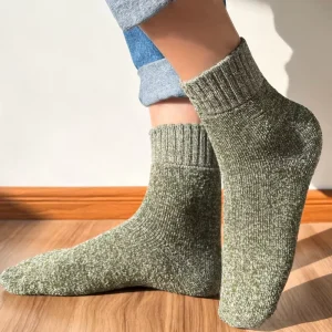 Men’s Winter Wool Socks Crew High Thicken and Warm for Golf Thermal Snow Body Logo Position