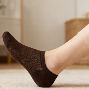 New Design Winter Anti Slip Knitted Breathable Solid Color Women’s Casual Cotton Invisible No Show Socks for Daily Life