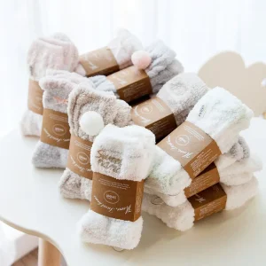 New Style Custom OEM Warm Cozy Thermal Fuzzy Terry Crew Length Socks Winter Fluffy Korean Embroidery Women Socks
