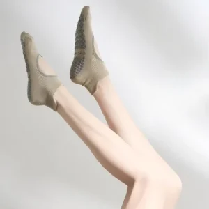 Non Slip Knitted Ankle Socks for Women Custom Fashion Hollow Out Multicolor Youth Pilate Socks