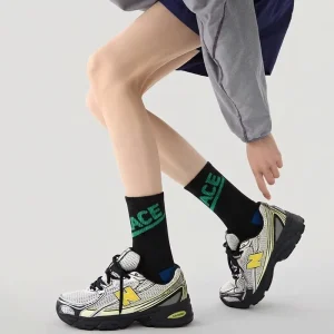 OEM Custom Crew Sport Socks Spandex Polyester Cotton Sweat-Absorbent & Breathable Body Logo Position