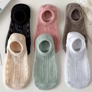 OEM Factory Supply Woman Slouch Socks Pretty Dots Print Cozy Women Bulk Ankle Socks