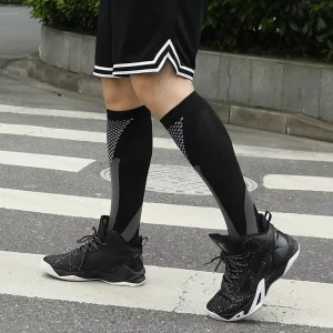 Outdoor Cycling Pressure Socks Anti Slip Leisure Compression Football Sports Socks Custom Logo