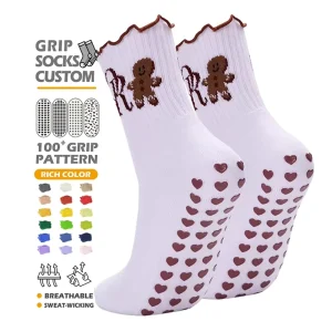 Personalized Women Custom Yoga Pilates Grip Socks Cute Heart Design Crew Pilates Socks Custom Logo with Anti-slip Grip Sole