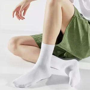 Small MOQ Custom Color Bamboo Fiber Socks Men’s Crew Novelty Bamboo Soft Natural Antibacterial Casual Socks