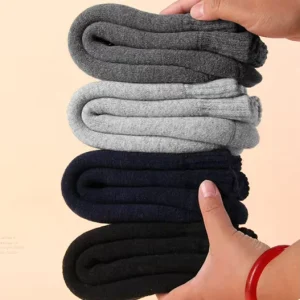Super Soft Thick Terry Loop 100% Wool Custom Socks Unisex Anti-Bacterial Moisture Wicking Anti-Slip Disposable Christmas Body