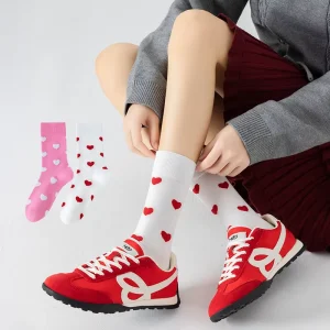 Thermal Seamless Crew Socks for Women in Combed Cotton Heart Pattern