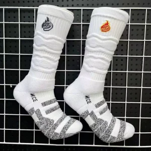 Thick Knitted Crew Basketball Socks ODM Non-slip Breathable Summer Long Tube Practical Wear-resistant Socks