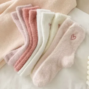 WJN Embroidered Love Heart Fluffy Knitted Crew Floor Socks Breathable High Comfort Winter Thick Custom Logo Daily Polyester