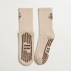 White Custom Logo Crew Socks Breathable Combed Cotton Athletic Sports Socks for Men and Women
