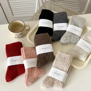 Winter New Fashion Christmas Red Thick Wool Thermal Socks Women Solid Color Dots Warm Wool Cashmere Socks