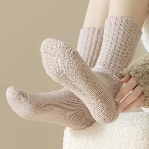 Winter Solid Color Classic Cushion Socks Cold Weather Thickened Thermal Boot Socks High Quality Merino Wool Socks for Women