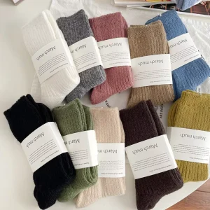 Winter Thick Thermal Soft Cashmere Wool Women’s Cozy Socks Fashion Plain Colors Merino Wool Socks