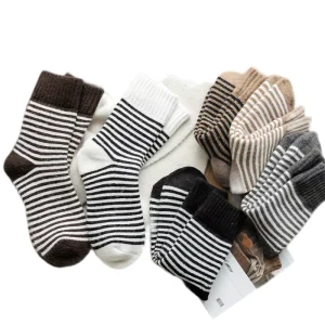 Winter Thick Thermal Sports Socks Cute Retro Striped Merino Wool Winter Socks for Women and Men