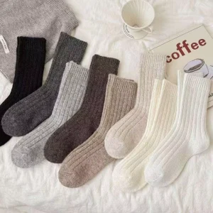 Winter Warm for Women Men Thick Ribbed Knitted Crew Socks Cozy Soft Wool Blend Thermal Socks for Cold Weather
