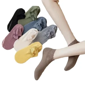 Women’s Antis Kid Low Cut Socks Fall Spring Fashion with Lace Silicone Ankle Length Knitted Socks for Girls Keep Warm