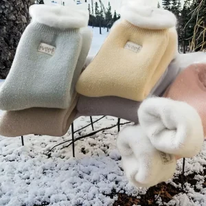Women’s Autumn Breathable Warm Crew Neck Loose Knit Thick Sweat wicking Floor Socks Casual Fluffy Cuff