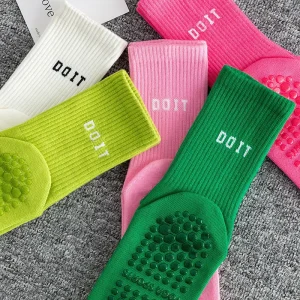 Women’s Autumn Crew Fitness Floor Socks Anti slip Breathable Sweat Absorbent Spandex Cotton Colorful Pilates Yoga Sports Socks
