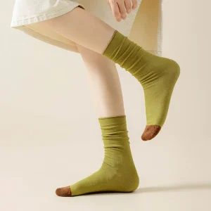 Women’s Autumn Solid Color Breathable Dry Cotton Casual Mid Calf Socks