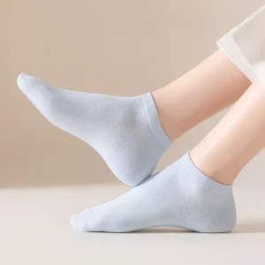 Women’s Breathable Knitted Cotton Ankle Socks Solid Color Invisible No-Show Design Low-Cut