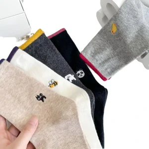 Women’s Combed Cotton Cat Embroidery Socks Autumn Crew Length Japanese Harajuku Style Logo Cuff Cute Cartoon Daily
