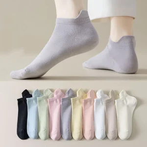 Women’s Cotton Low Cut Ankle Socks Breathable Solid Color Fashion Knitted Socks with Bottom Logo for Daily Use
