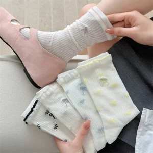 Women’s Crew Socks Creative Bow Knot Embroidered Breathable Thin Knitted Spring Summer Socks