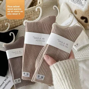 Women’s Crew Socks Solid Color Wool Thick Sweat Absorbent Casual for Winter Knitted Technique with Body Logo