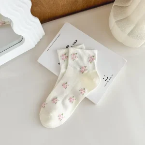Women’s Cute and Versatile Summer Sports Socks Low Cut Pink and White Odor Resistant Design