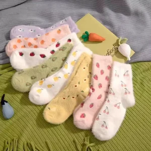 Women’s Dress Thermal Socks Cozy Floral Coral Velvet Fluffy Winter Crew Knitted Comfortable Sleeping Socks Spandex/Nylon Sports