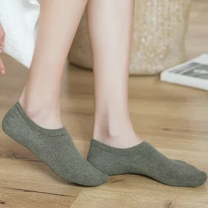 Women’s Socks Solid Color Invisible Cotton Shallow Mouth Socks Summer Breathable Boat Socks