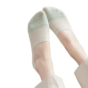 Women’s Spring Summer Thin Invisible Knitted Mesh Breathable Cotton Casual Socks Silicone Non slip Solid Color All match No Show