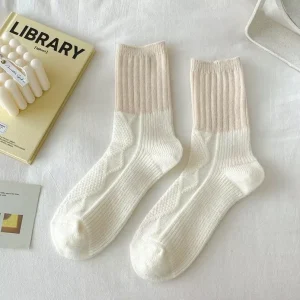 Women’s Vintage Classic Plaid Crew Socks Breathable Winter Hiking Socks with Compression Thick Cushion Knitted Dress Socks