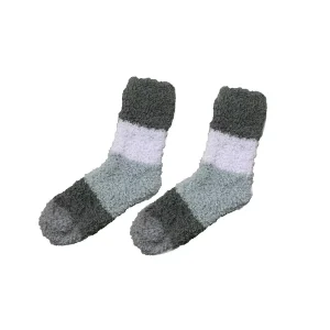 Women’s Winter Slipper Socks Ultra Plush Fuzzy Crew Socks with Non Slip Grips Thermal Warm House Socks for Cold Weather