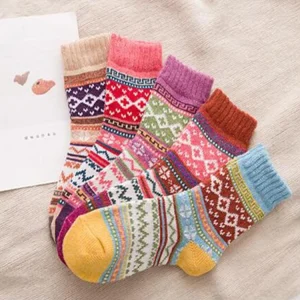 Women’s Winter Thick Warm Thermal Fuzzy Jacquard Wool Nordic Socks 100% Wool Crew Length Breathable Knitted Nordic Cartoon