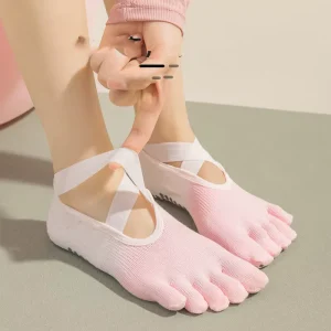Xiangyi Cute Winter Comfort Pink Cotton Split Toe Non Slip Yoga Socks Customized