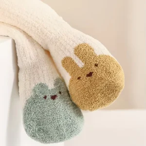 Xiangyi OEM Winter Thickened Velvet Boneless Cute Cartoon Crew Breathable Newborn Baby Socks