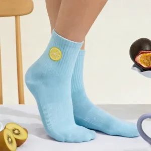 Youth Spring Yoga Anti Slip Quick Dry Sweat Absorbent Breathable Combed Cotton Crew Socks OEM Service Exquisite Body
